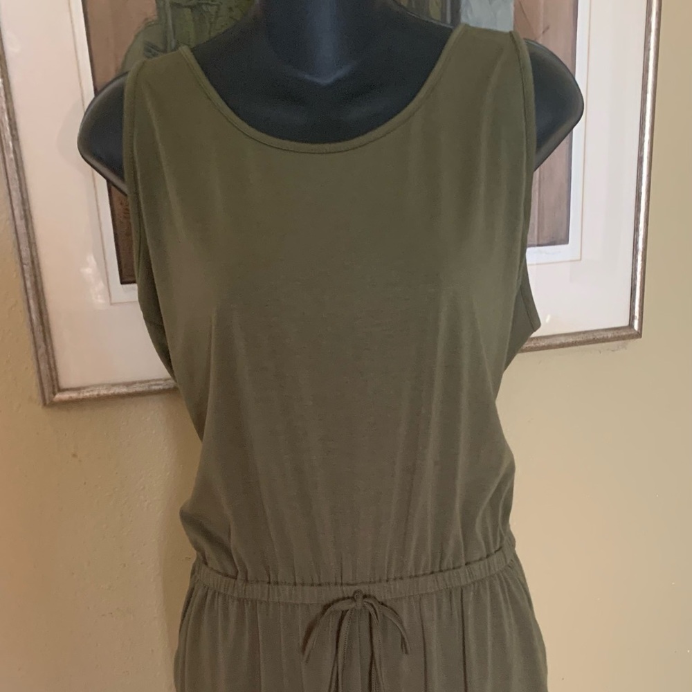 Chic Olive Green Sleeveless Jumpsuit